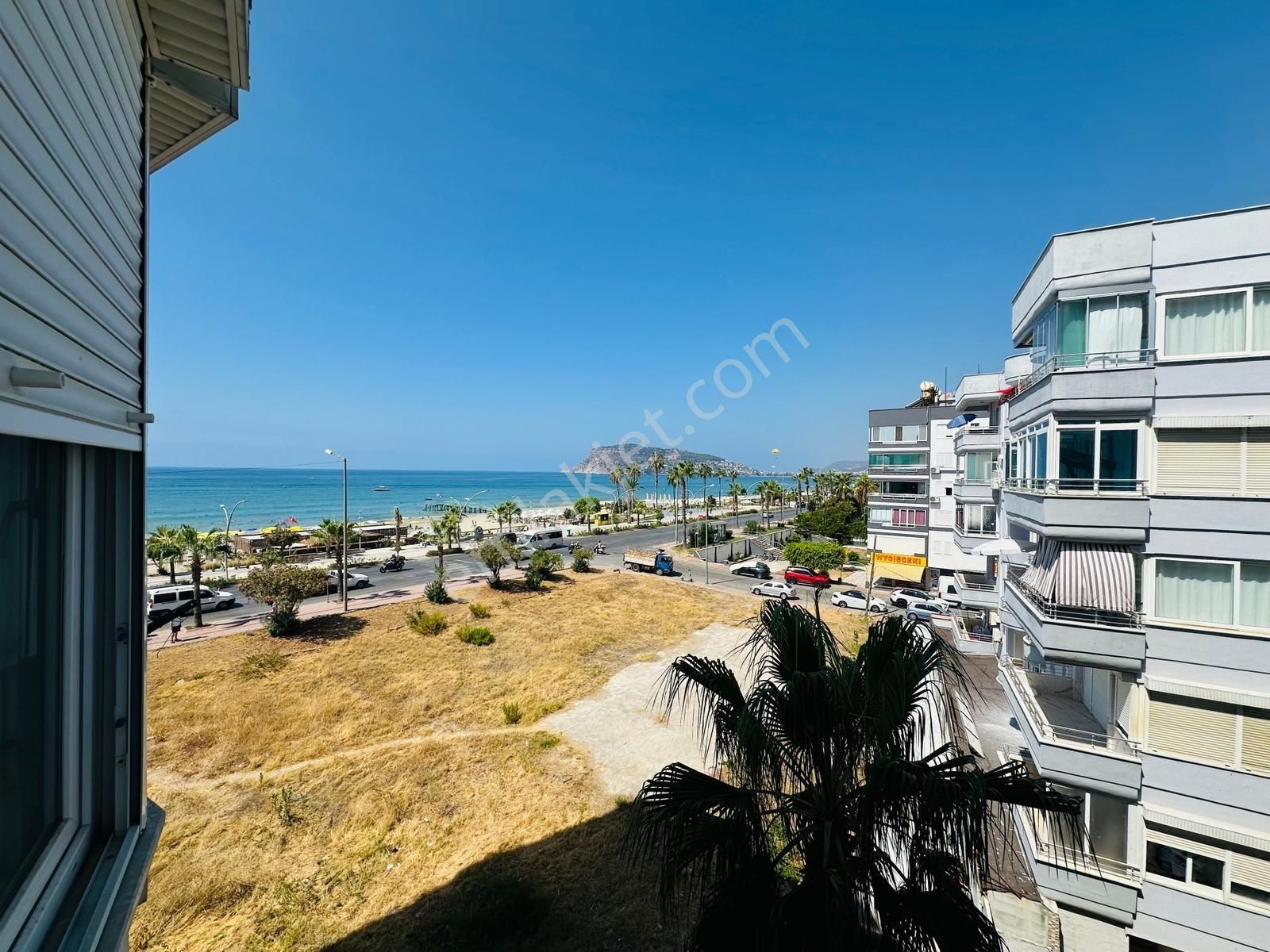 Emlakparktan Obada Denize Sıfır Kiralık Manzaralı 2+1 Daire - Görsel 4