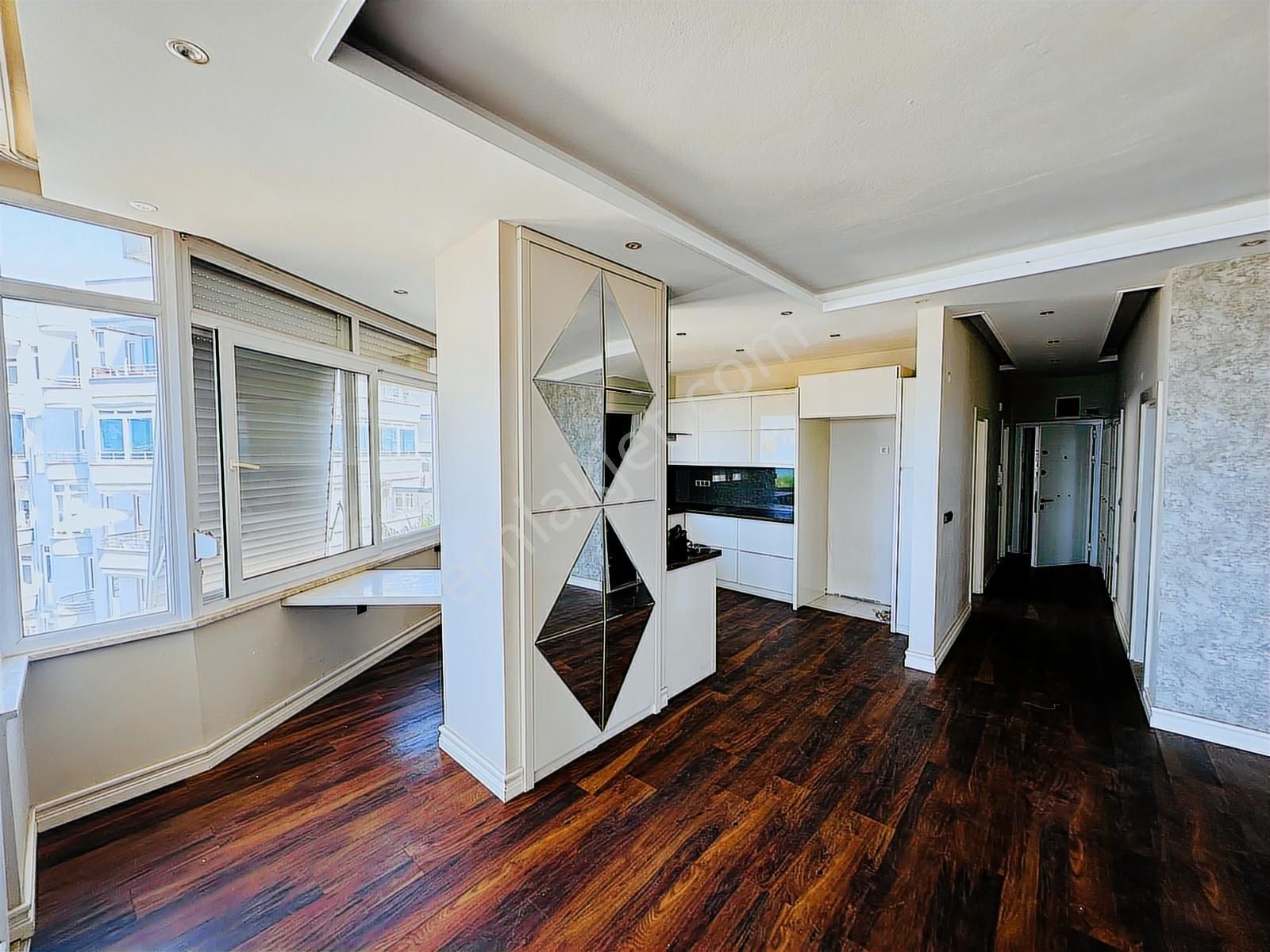 Emlakparktan Obada Denize Sıfır Kiralık Manzaralı 2+1 Daire - Görsel 31