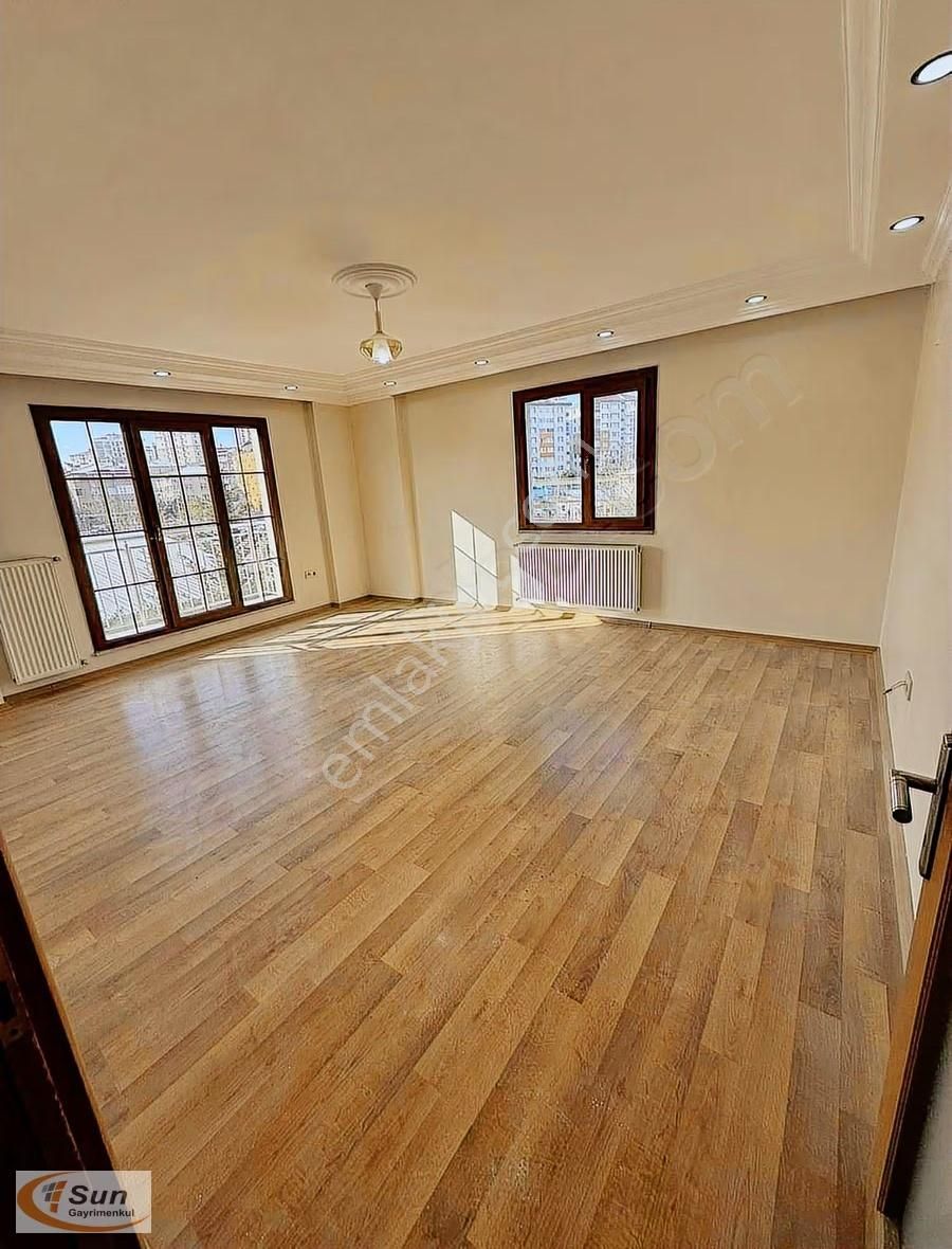 Sun Gayrimenkul'den Küçük Daireden Sıkılanlara 3+1 Geniş Daire