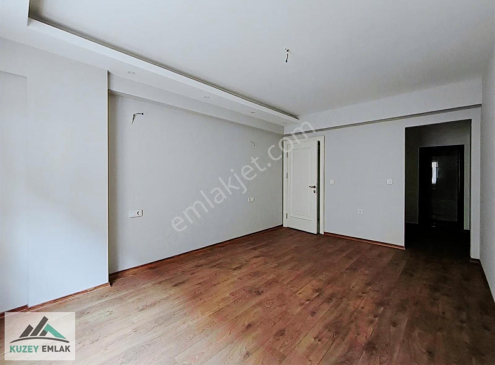 Kuzey Emlak'tan Çok Geniş Kaliteli Malzeme Ve İşçilik Lüks 3+1 - Görsel 29