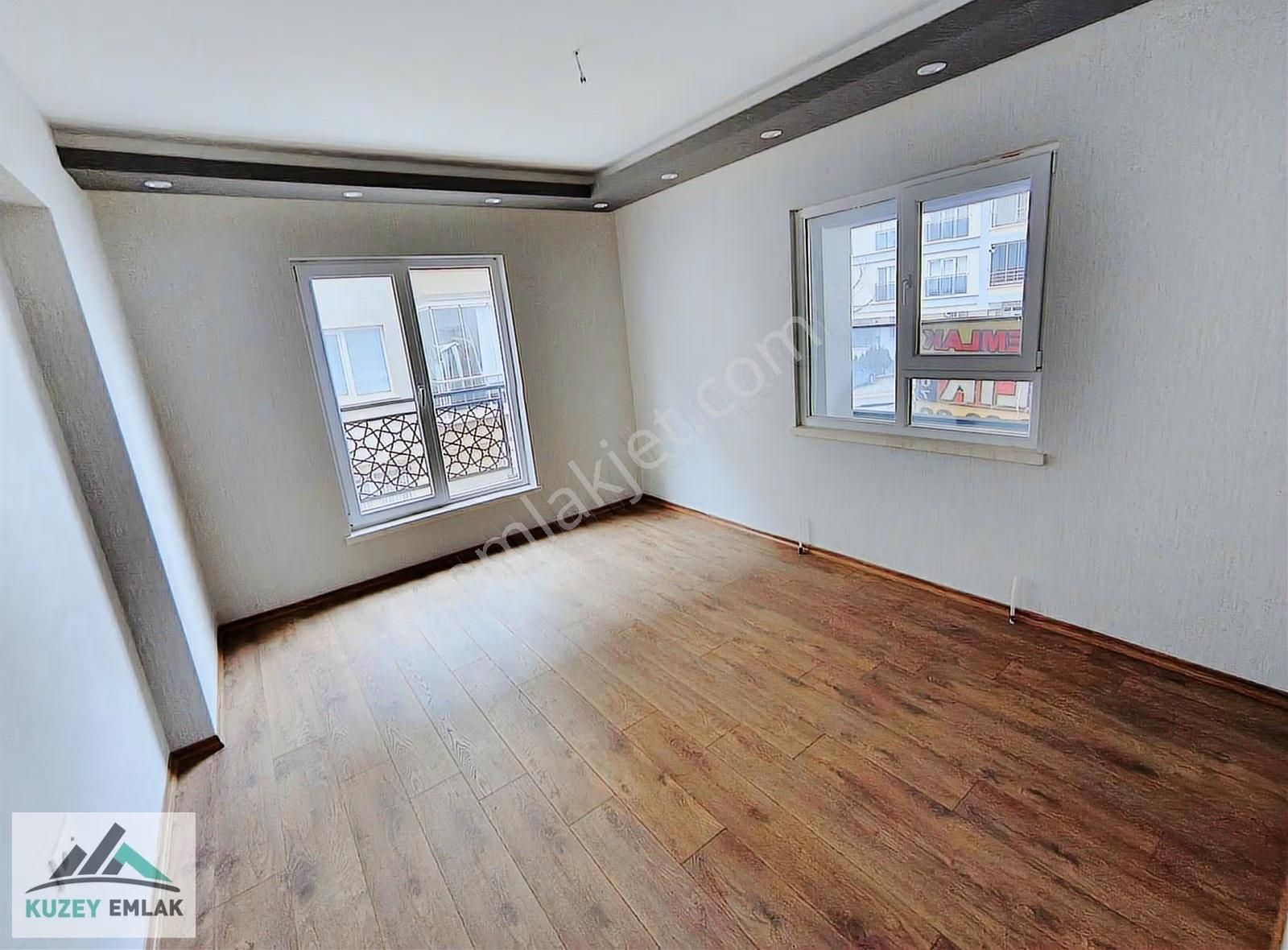 Kuzey Emlak'tan Çok Geniş Kaliteli Malzeme Ve İşçilik Lüks 3+1 - Görsel 33