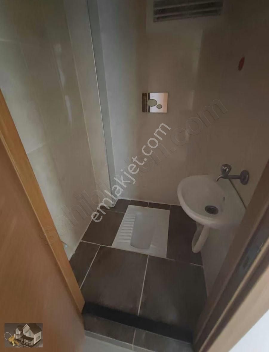 Merkez Metro Yanında Belediye Karşısında Fırsat Muhteşem Daire - Görsel 2