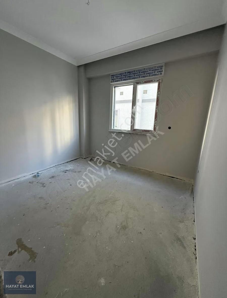 Tuzlanın Merkezinde Satılık 2+1 - Görsel 13