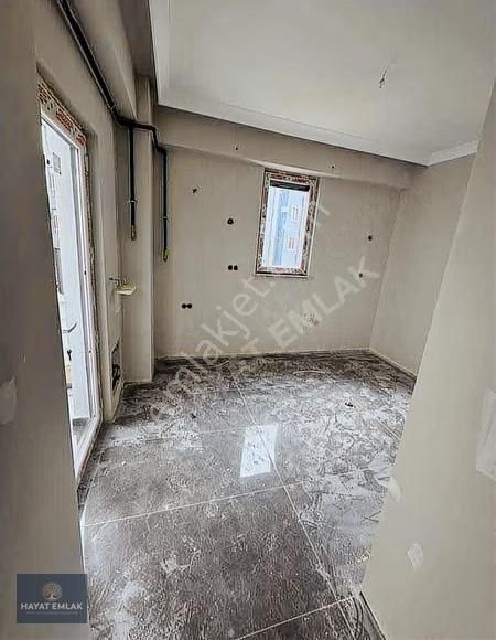 Tuzlanın Merkezinde Satılık 2+1 - Görsel 2