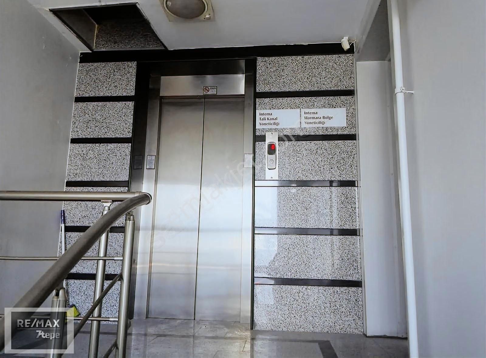 Kanyon Avm Özdilek Park Avmye Komşu Köşebaşı 150 M2 Kiralık Ofis - Görsel 18