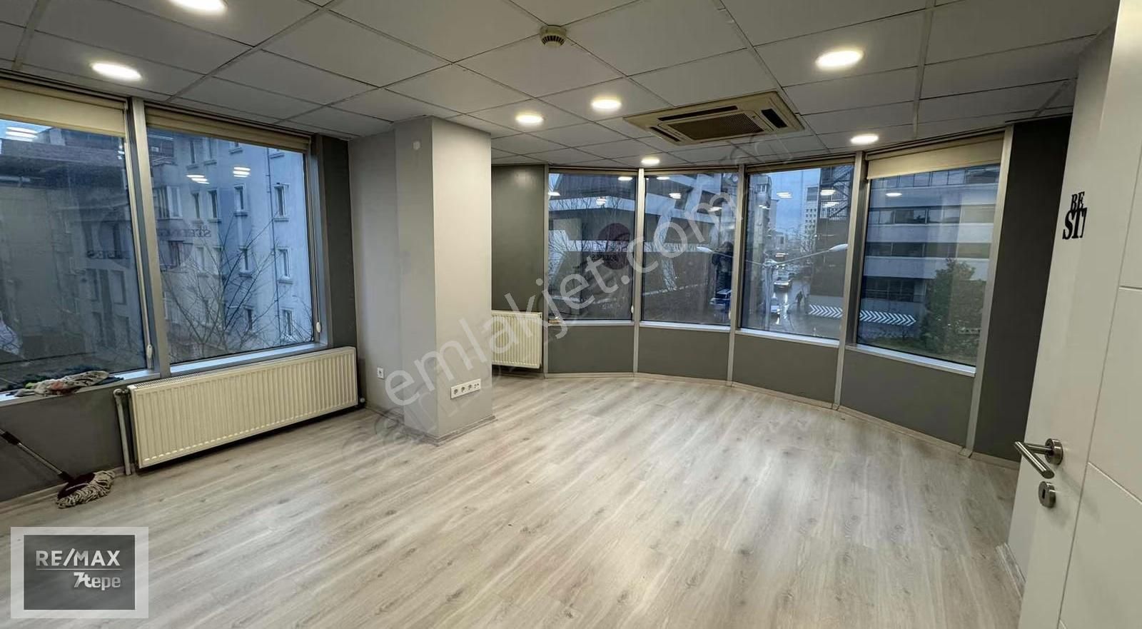 Kanyon Avm Özdilek Park Avmye Komşu Köşebaşı 150 M2 Kiralık Ofis - Görsel 5