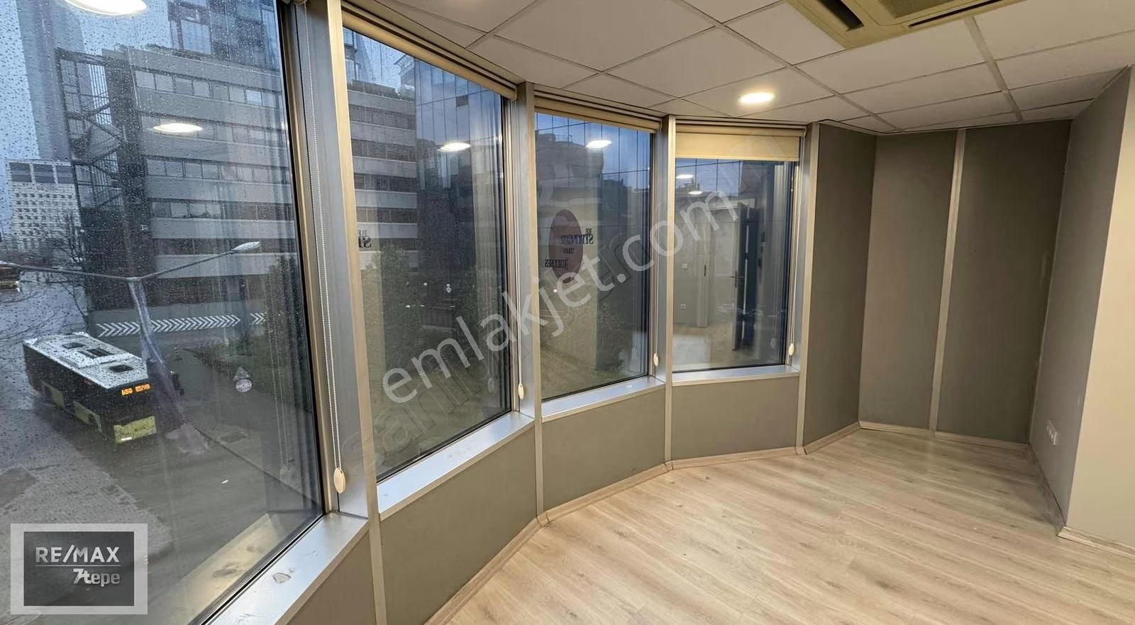 Kanyon Avm Özdilek Park Avmye Komşu Köşebaşı 150 M2 Kiralık Ofis - Görsel 16