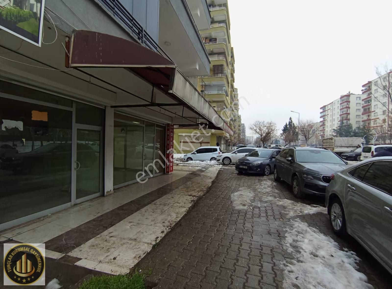 Diclekentte Cadde Üzeri Köşe 110m2 İşlek Karıyüksek Fırsatdükkan - Görsel 12