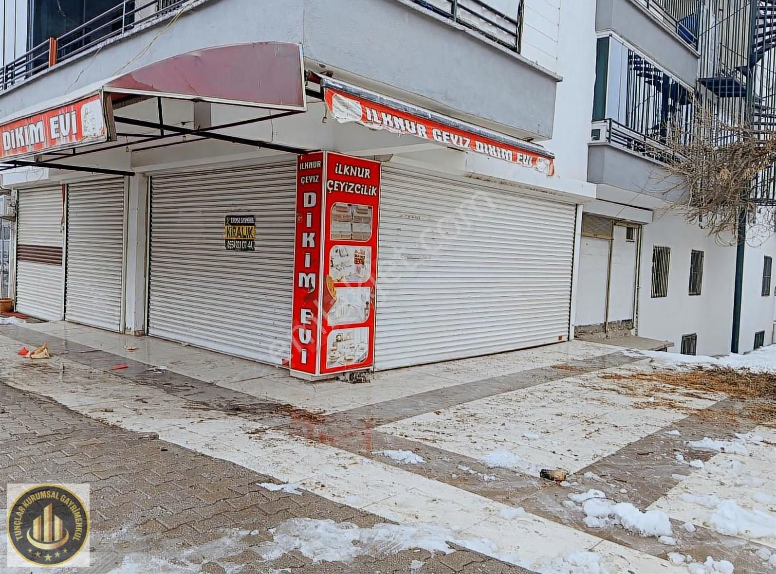 Diclekentte Cadde Üzeri Köşe 110m2 İşlek Karıyüksek Fırsatdükkan - Görsel 3
