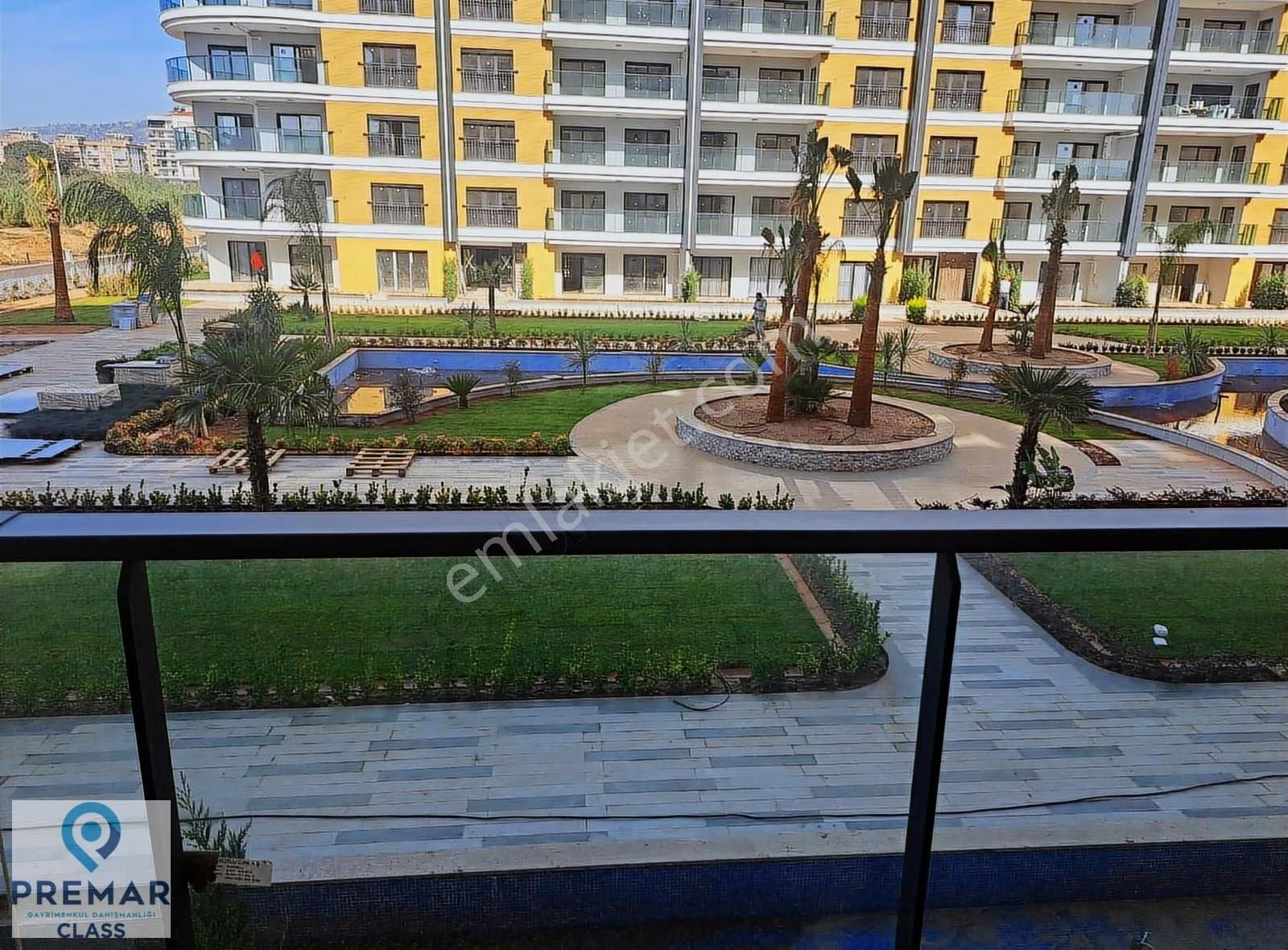 Zeybek Mahallesinde 3+1 Sıfır Residance Daire