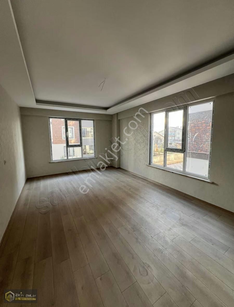 Meram Uluğbey'de Satılık 3+1 Arakat Lüks Daire