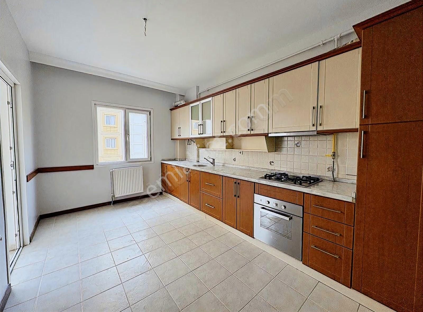 Özlem Yardımcı'dan Yenikent Kardelen Konutları'da Kiralık Daire - Görsel 16