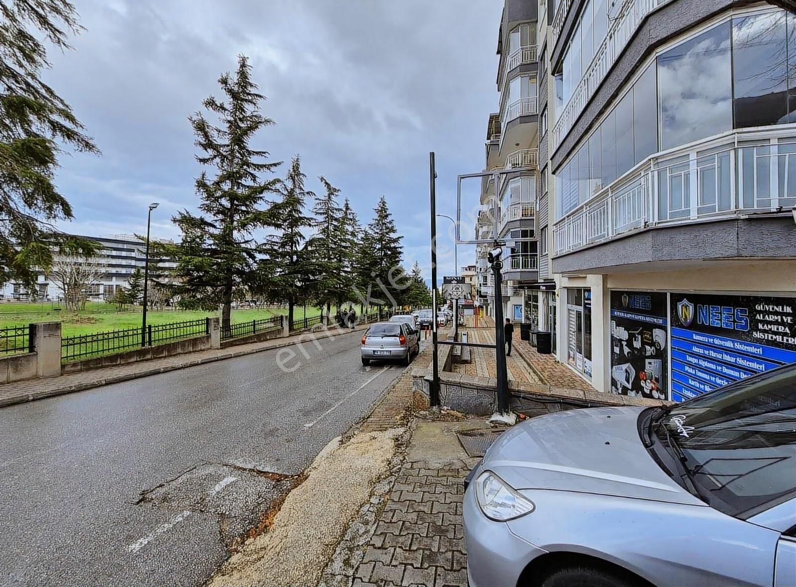 Erikli Baglaraltında Güvenlikli Site İçerisinde 3+1 160 M² Dair - Görsel 15