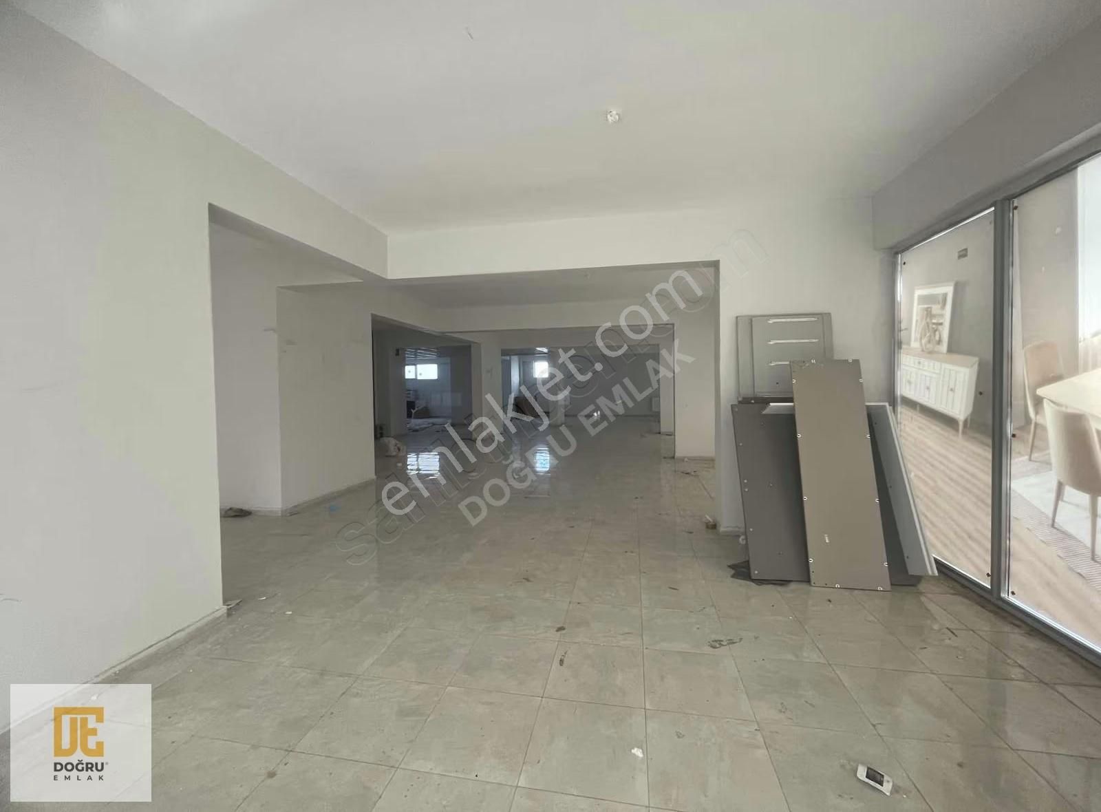 Doğru Emlak - Erkilet'de Meskenli Köşebaşı Kiralık 270 M2 Dükkan - Görsel 4