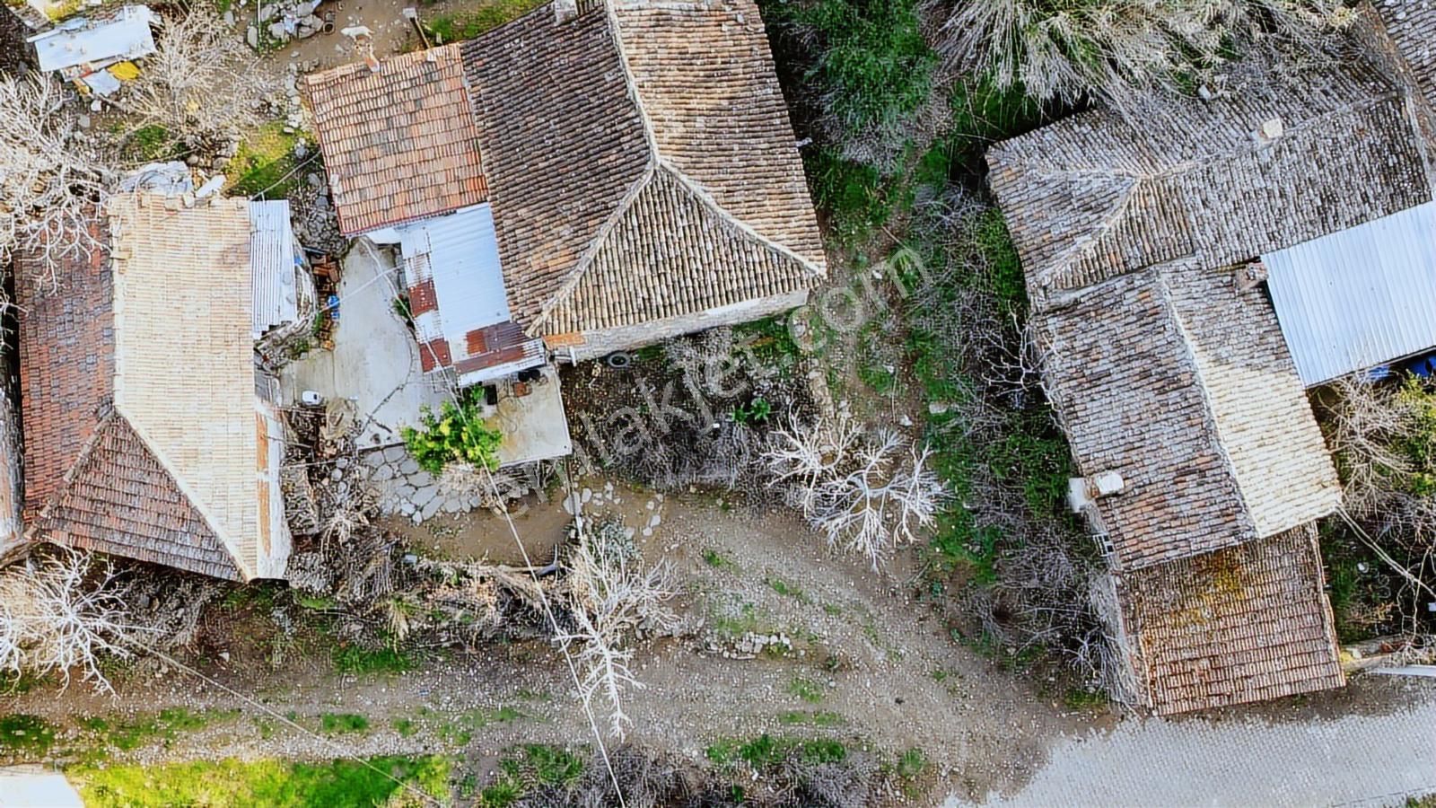 Kent Gayrimenkul'den Tire Peşrefli'de Arsa - Görsel 6