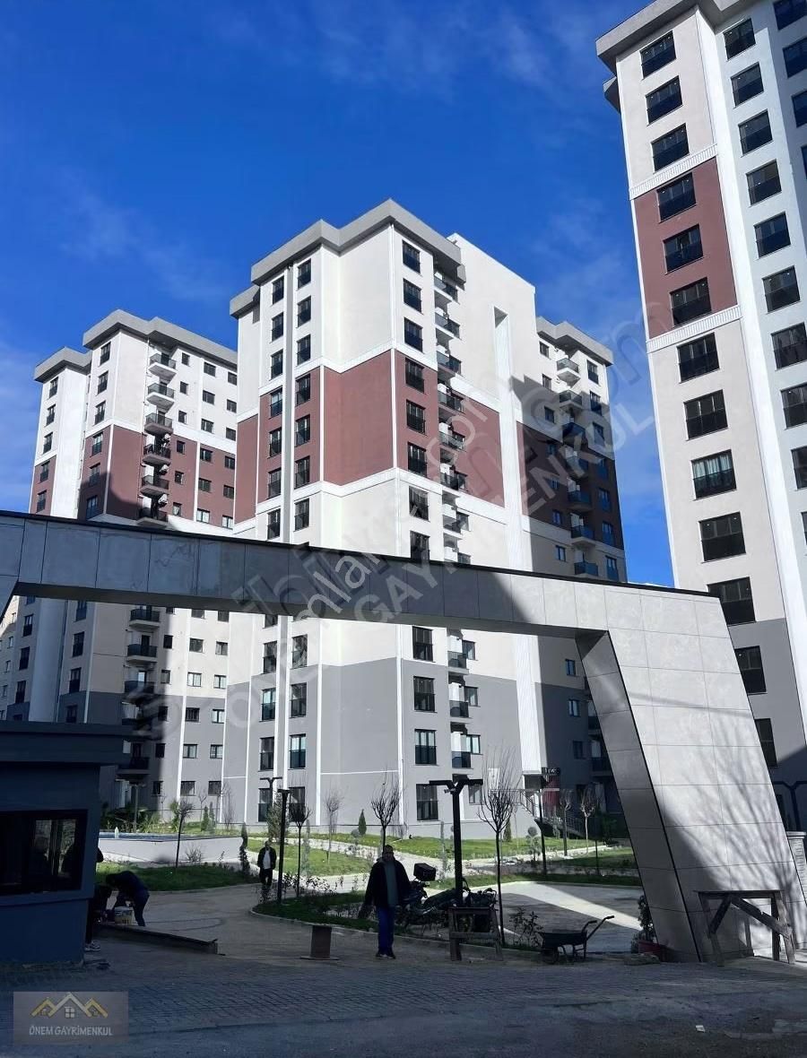 Önem Gayrimenkul'den Satılık 2+1 Site İçi Daire