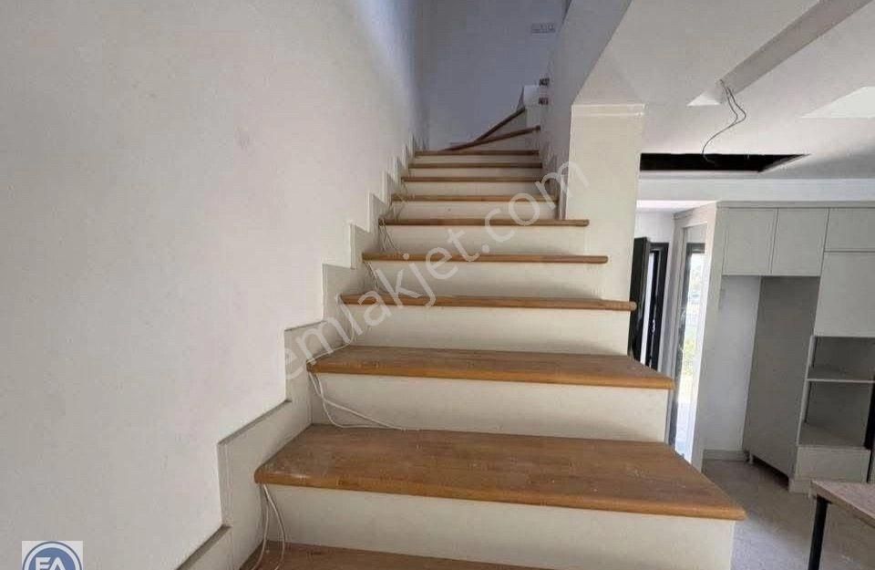 Kuşadası’nda Değerin Altında Özel Havuzlu Satılık Villa - Görsel 4