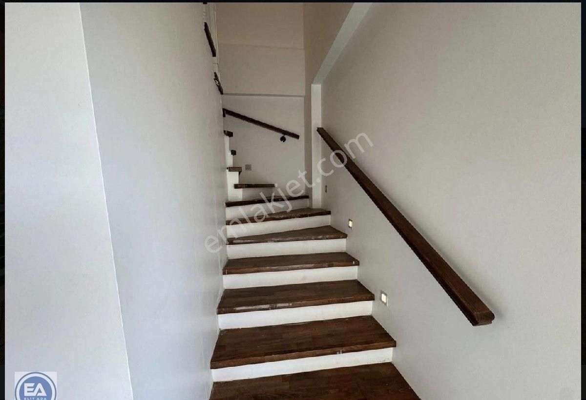 Kuşadası'nda Özel Havuzlu Müstakil Villa - Görsel 9