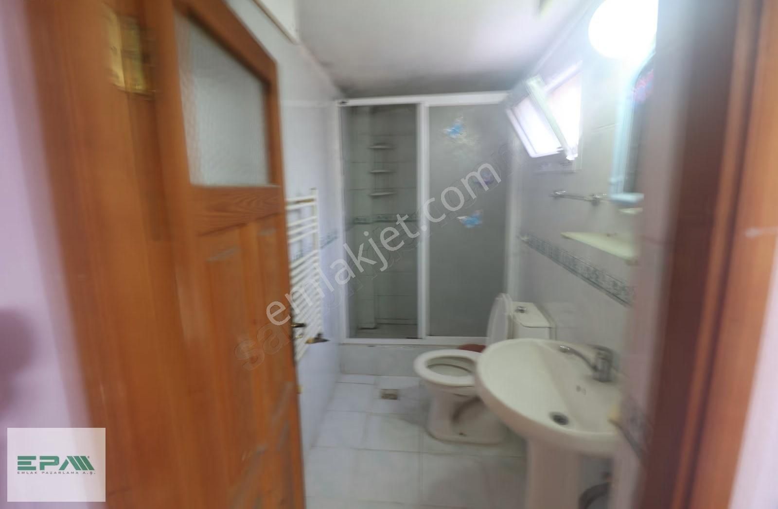 Konak Öğretmenevi Altında Satılık İki Katlı 3+1 Müstakil Ev - Görsel 22