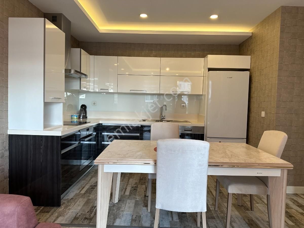 Beylikdüzü Westside 2 Site 16m2 Kapatılabilir Teras Metrobüs 2dk - Görsel 4