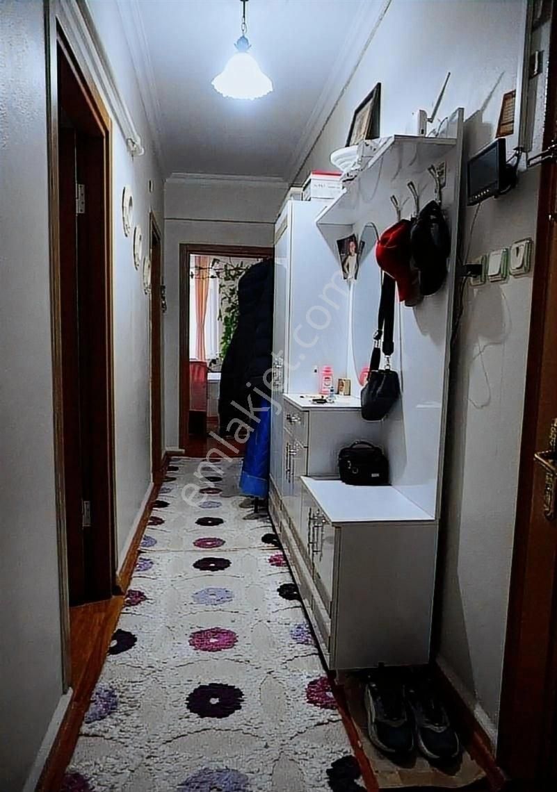 Sultangazi Cumhuriyet Mah Kat Mülkiyetli Büyük Daire - Görsel 7