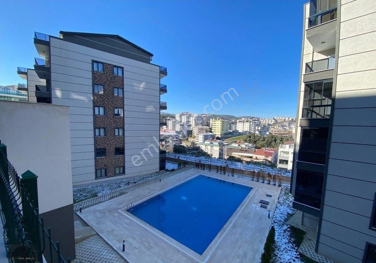 Mudanya Halit Paşa Mahallesi’nde Satılık Deniz Manzaralı 3+1 Daire - Görsel 9