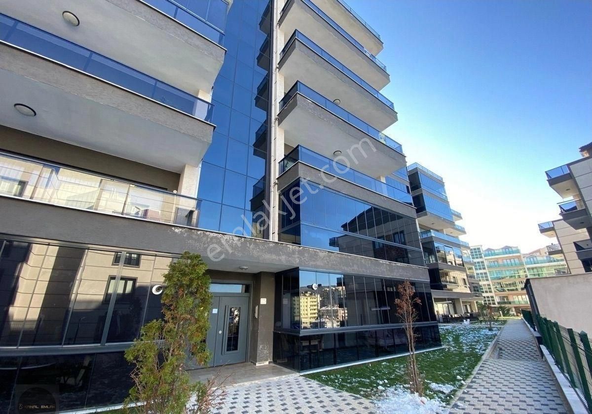 Mudanya Halit Paşa Mahallesi’nde Satılık Deniz Manzaralı 3+1 Daire