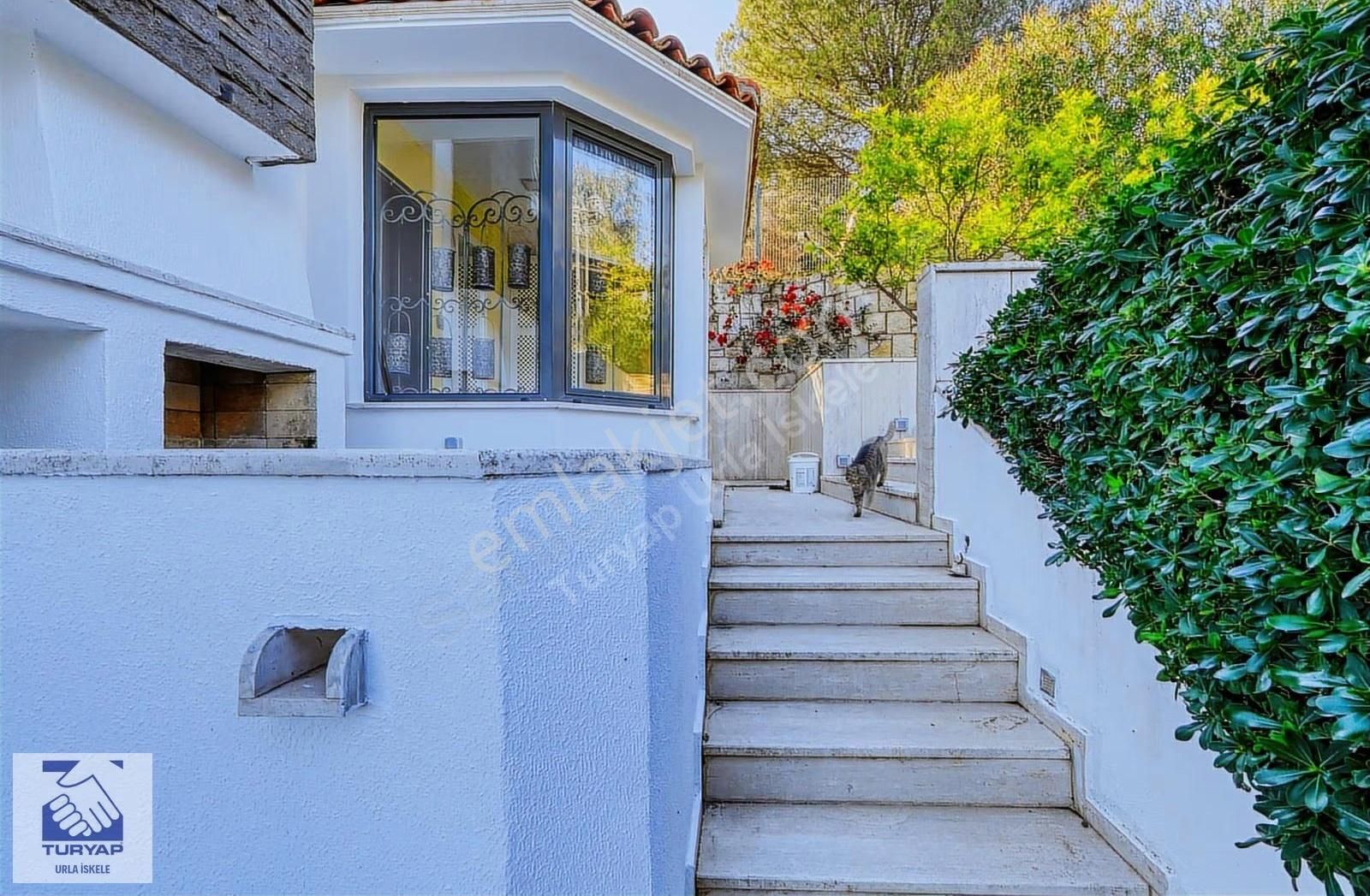 Urla Yelkenkaya Sitesinde Satılık Villa - Görsel 3