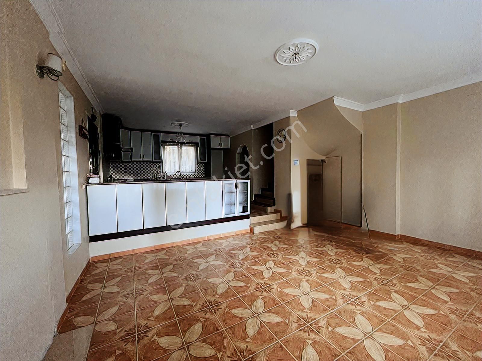 Çiğli İnönü 'de Daire Fiyatına Tripleks Bahçeli 4+1 - Görsel 6