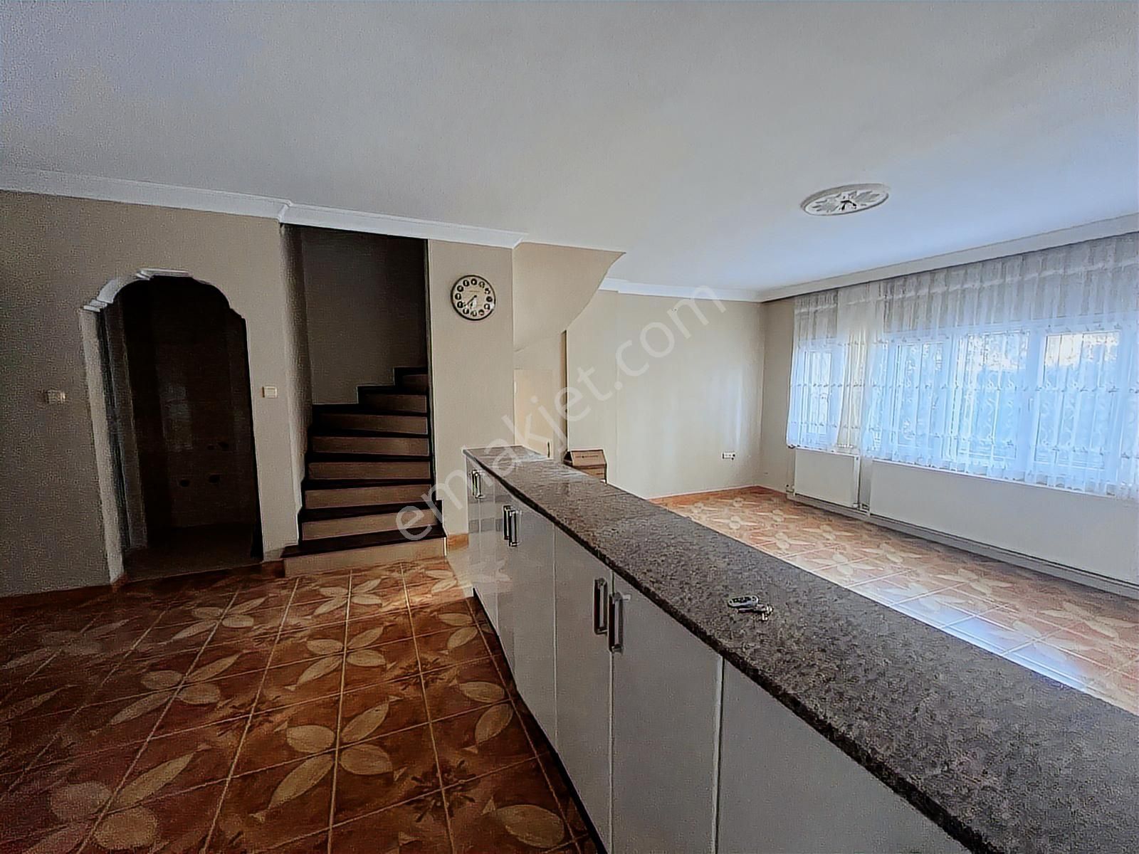 Çiğli İnönü 'de Daire Fiyatına Tripleks Bahçeli 4+1 - Görsel 3