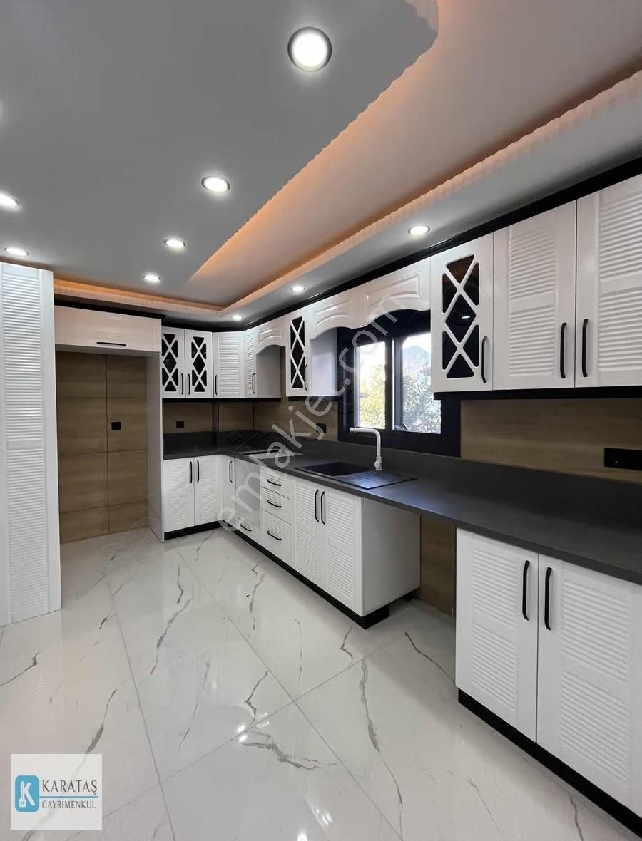 Altınova Sahilde Müstakil Arsalı 3 Banyolu Lüks Villa - Görsel 34