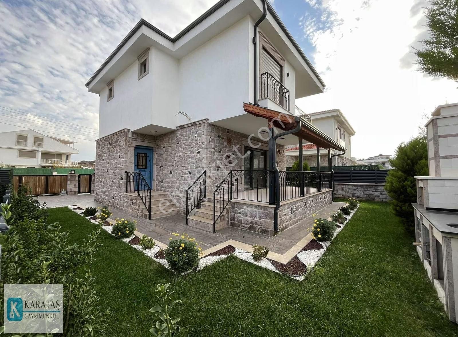 Küçükköy'de Müstakil Havuz + Sauna +hamam 4+1 Villa - Görsel 12