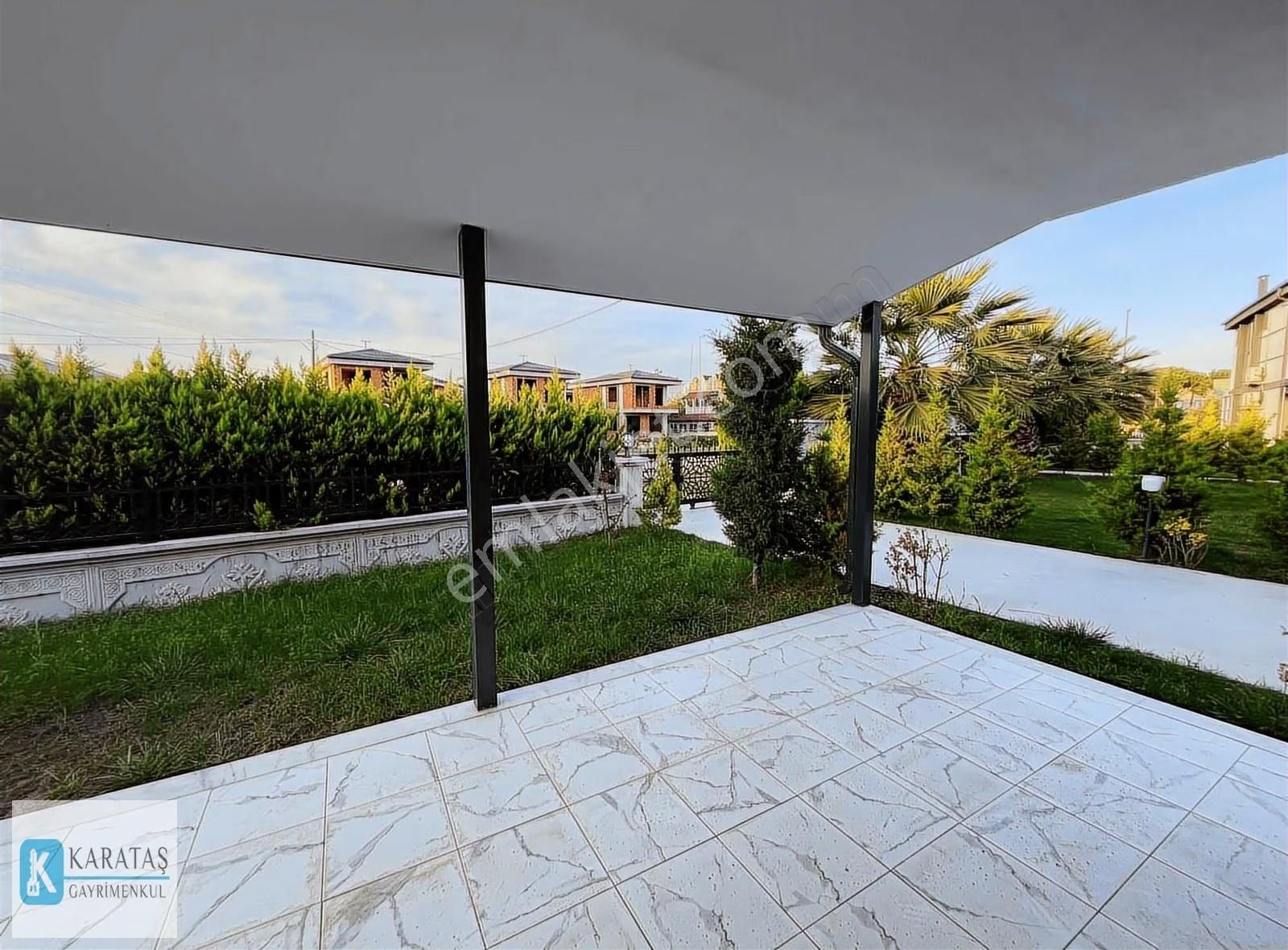 Altınova'da Denize 150 M Site İçerisinde Satılık 4+1 Villa - Görsel 9