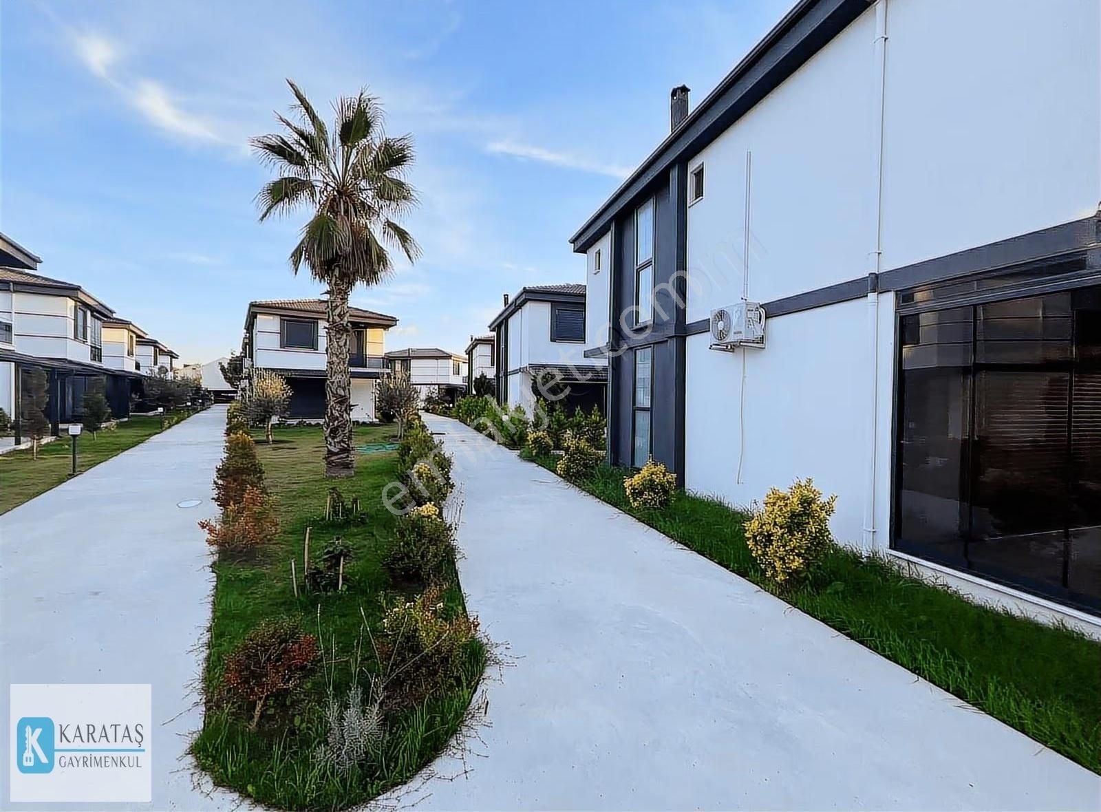 Altınova'da Denize 150 M Site İçerisinde Satılık 4+1 Villa - Görsel 27