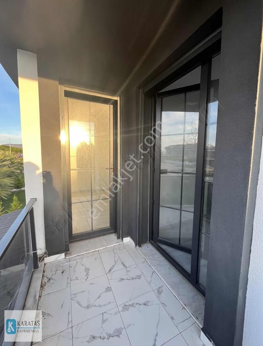 Altınova'da Denize 150 M Site İçerisinde Satılık 4+1 Villa - Görsel 12