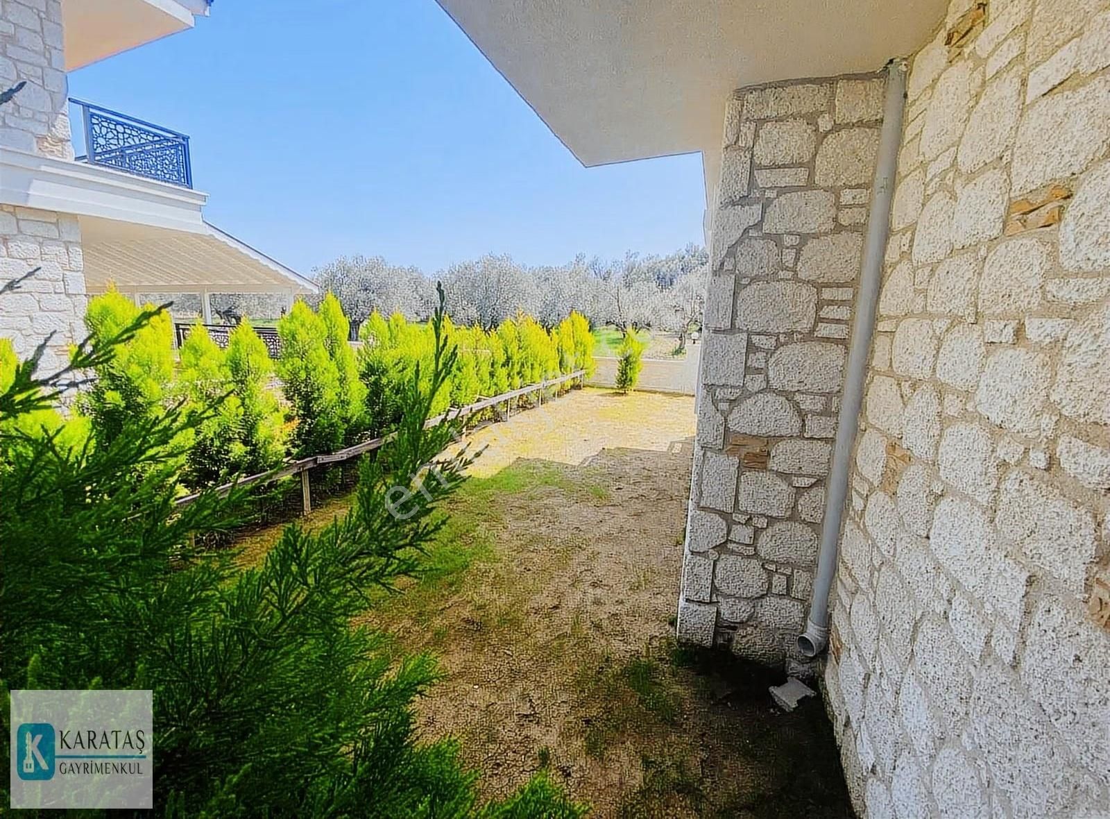 Karataş | Özel Bahçeli Satılık 1+1 Daire Havuzlu Site İçerisinde - Görsel 25