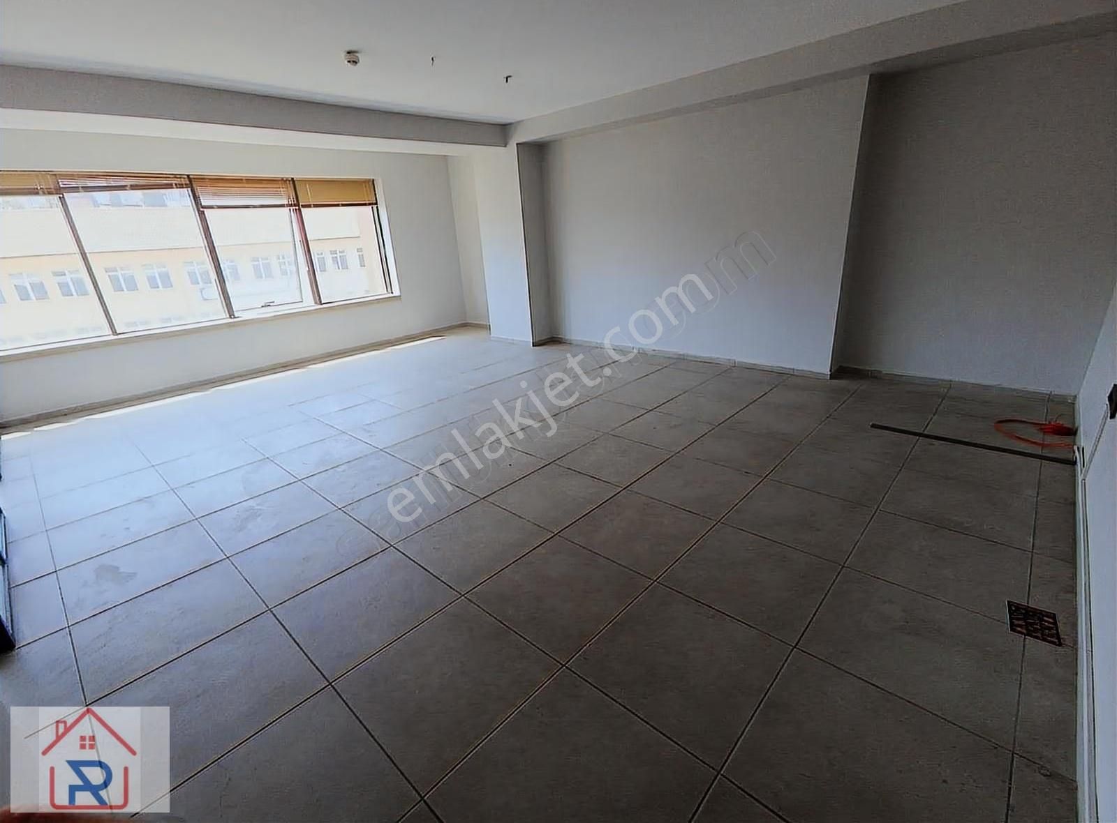 Relax Tr'den Karya Güçlü İş Merkezinde Kiralık Ofis - Görsel 9