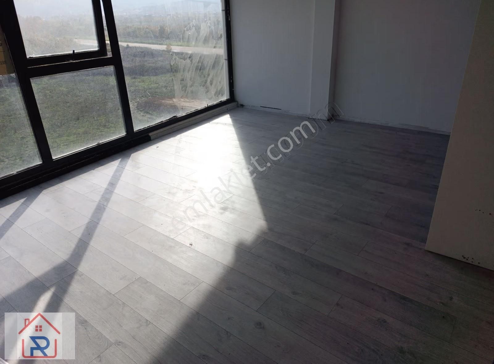 Relax Tr'den Kiralık Köşe Dublex Ofis - Görsel 13