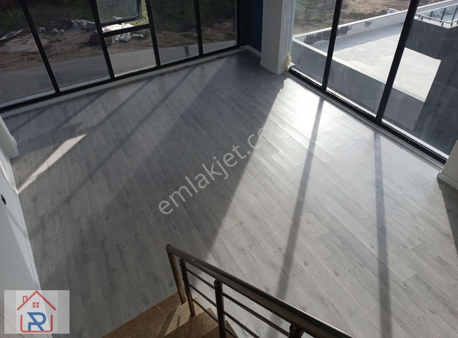 Relax Tr'den Kiralık Köşe Dublex Ofis - Görsel 2