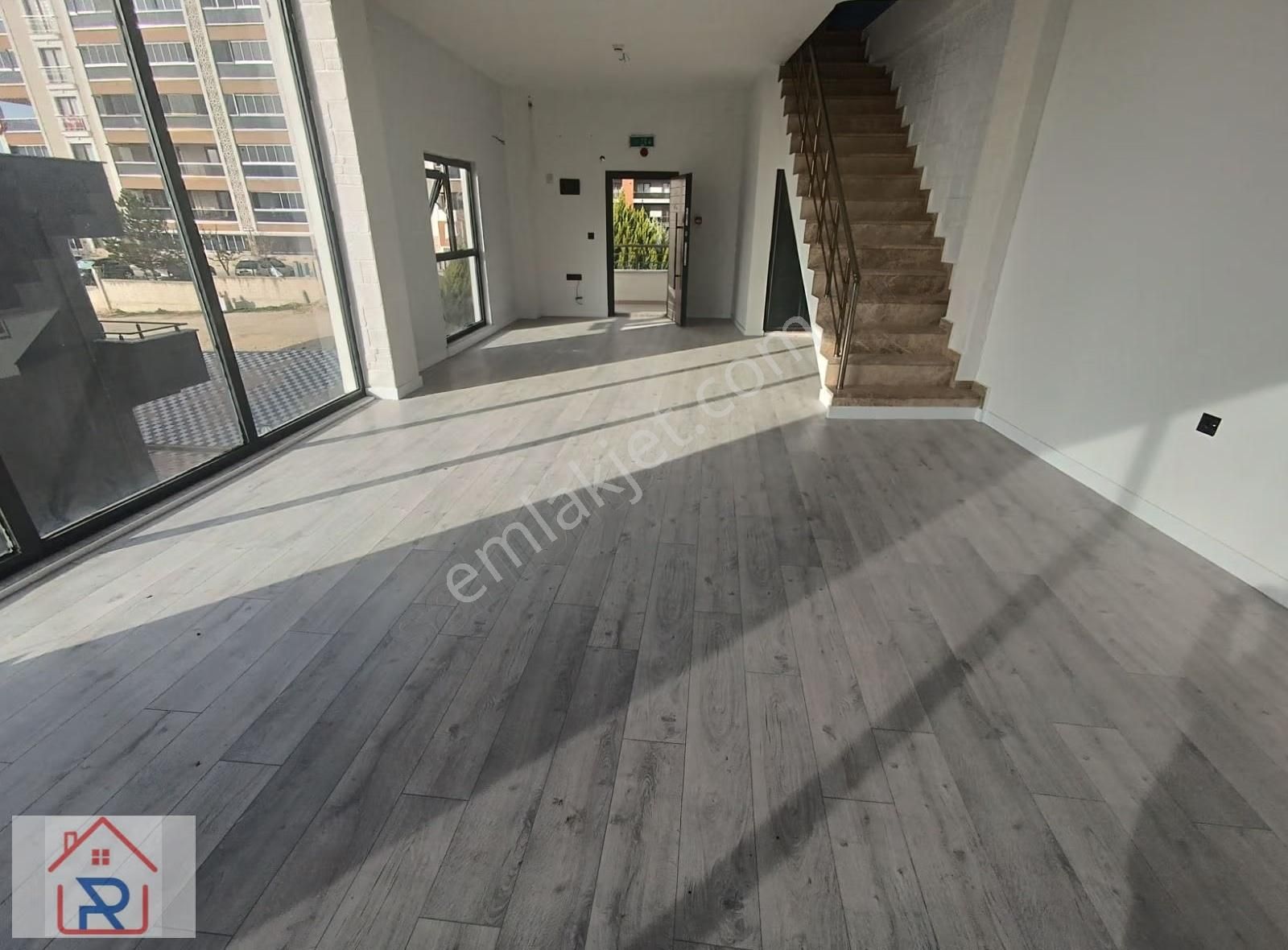 Relax Tr'den Kiralık Köşe Dublex Ofis - Görsel 33