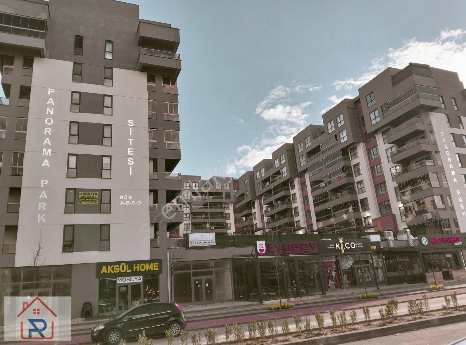 Otoparklı Bulvarda Havuzlu 3+1 Arakat Daire