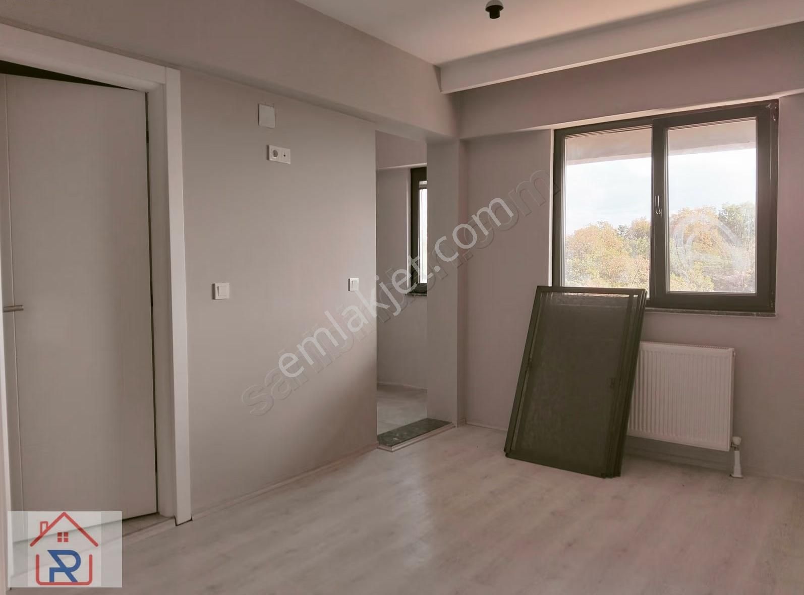 Otoparklı Bulvarda Havuzlu 3+1 Arakat Daire - Görsel 27