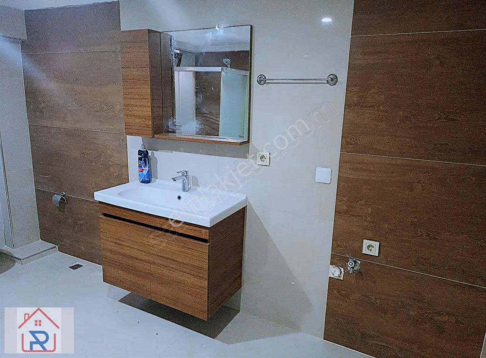 Relax Tr'den Çamlıca'da Geniş Kiralık 3+1 Daire - Görsel 21
