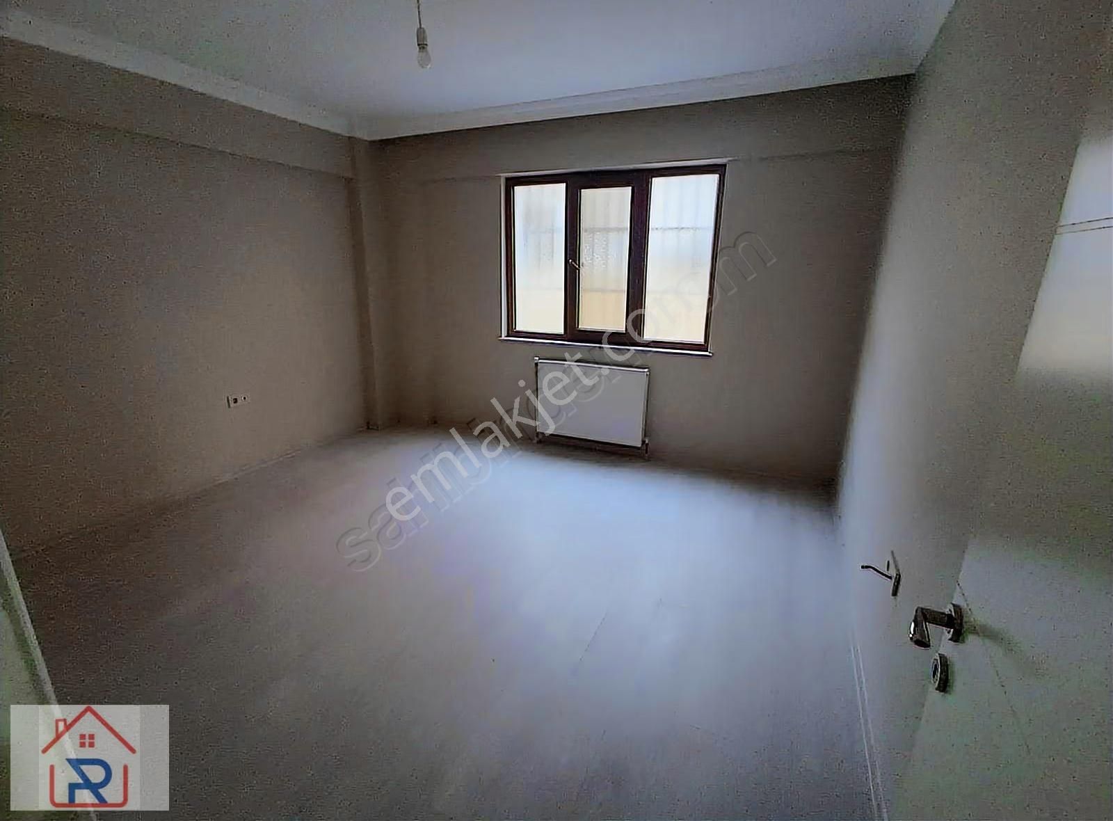 Relax Tr'den Çamlıca'da Geniş Kiralık 3+1 Daire - Görsel 3