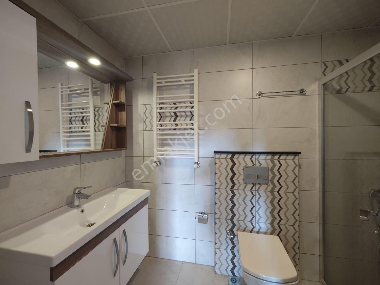 Kuşadası Otogar Arkası Kiralık 3+1 Eşyasız/eşyalı Daire - Görsel 16