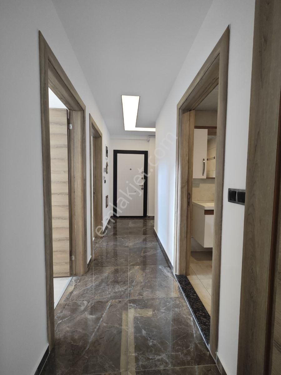 Kuşadası Otogar Arkası Kiralık 3+1 Eşyasız/eşyalı Daire - Görsel 25