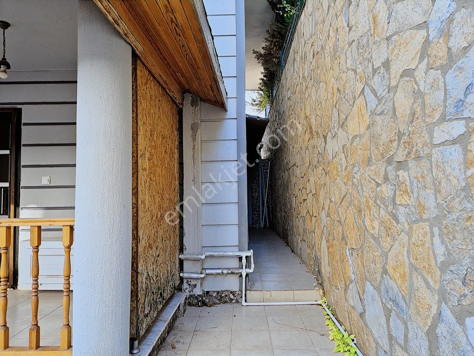 Route 10'dan Dikili Çandarlı'da Satılık Deniz Manzaralı Villa - Görsel 9