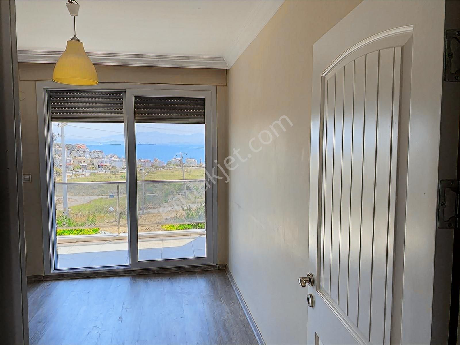 Route 10'dan Dikili Çandarlı'da Satılık Deniz Manzaralı Villa - Görsel 27