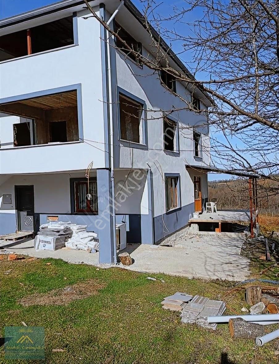 Yokuşdibinde 17.111 M² Bahçe Ve 380 M² Yeni 3 Katlı Ev Satılık - Görsel 12