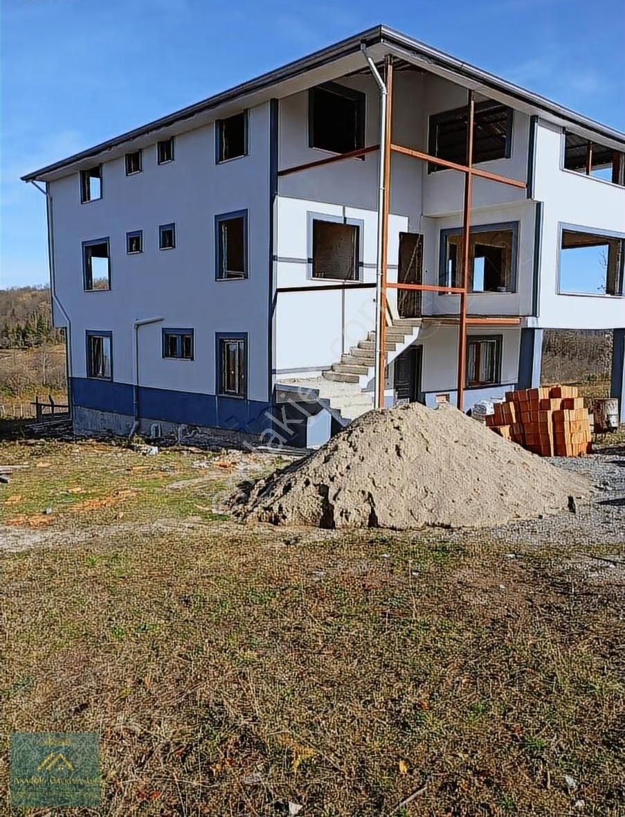 Yokuşdibinde 17.111 M² Bahçe Ve 380 M² Yeni 3 Katlı Ev Satılık - Görsel 8